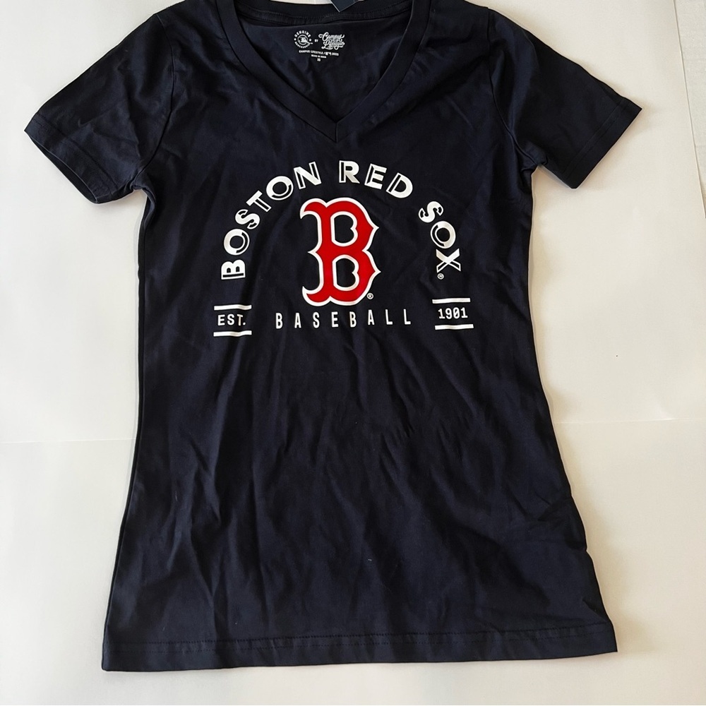 NWT Women's Navy Blue Boston Red Sox V-Neck Tee- Size XS